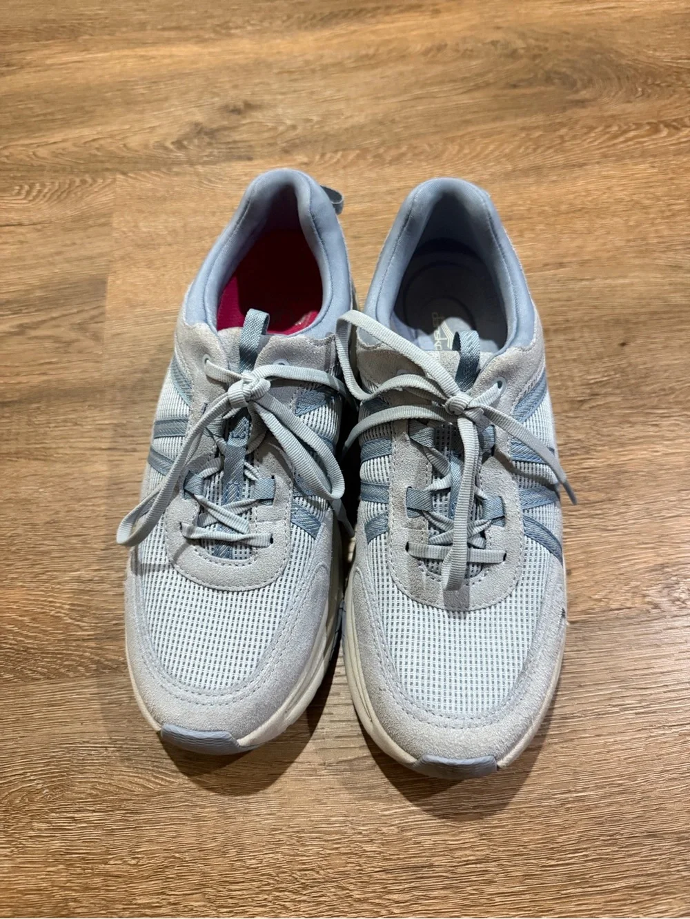 Dansko Poppy Women’s Sneaker Sky Blue Suede Size 40 (US 9.5-10)